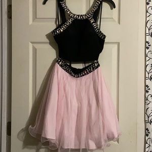 Prom dress / homecoming dress